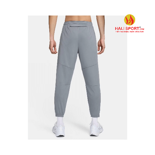 Mặt sau quần Running Nike xám DD5004-084 chính hãng tại HaLi Sport Mặt sau quần Running Nike xám DD5004-084 chính hãng tại HaLi Sport